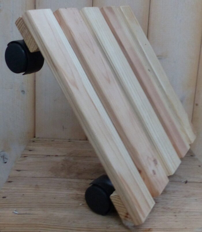 Warentuin mix Houten trolly vierkant plastic wieltjes – hout