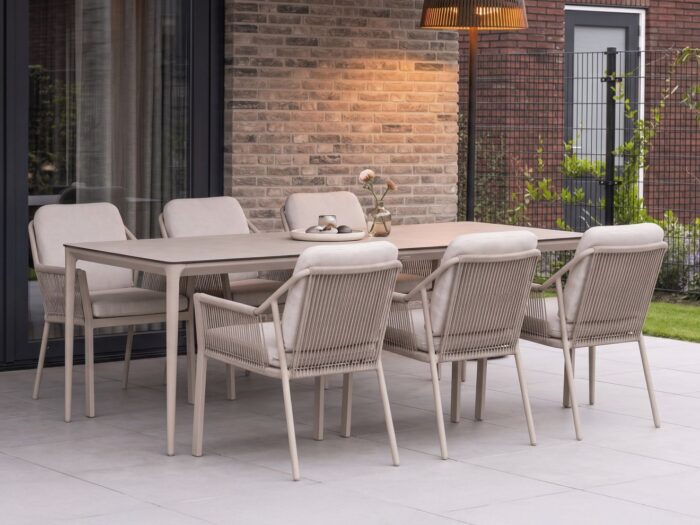 Tierra Outdoor Liv dining tuinstoel stapelbaar – Taupe