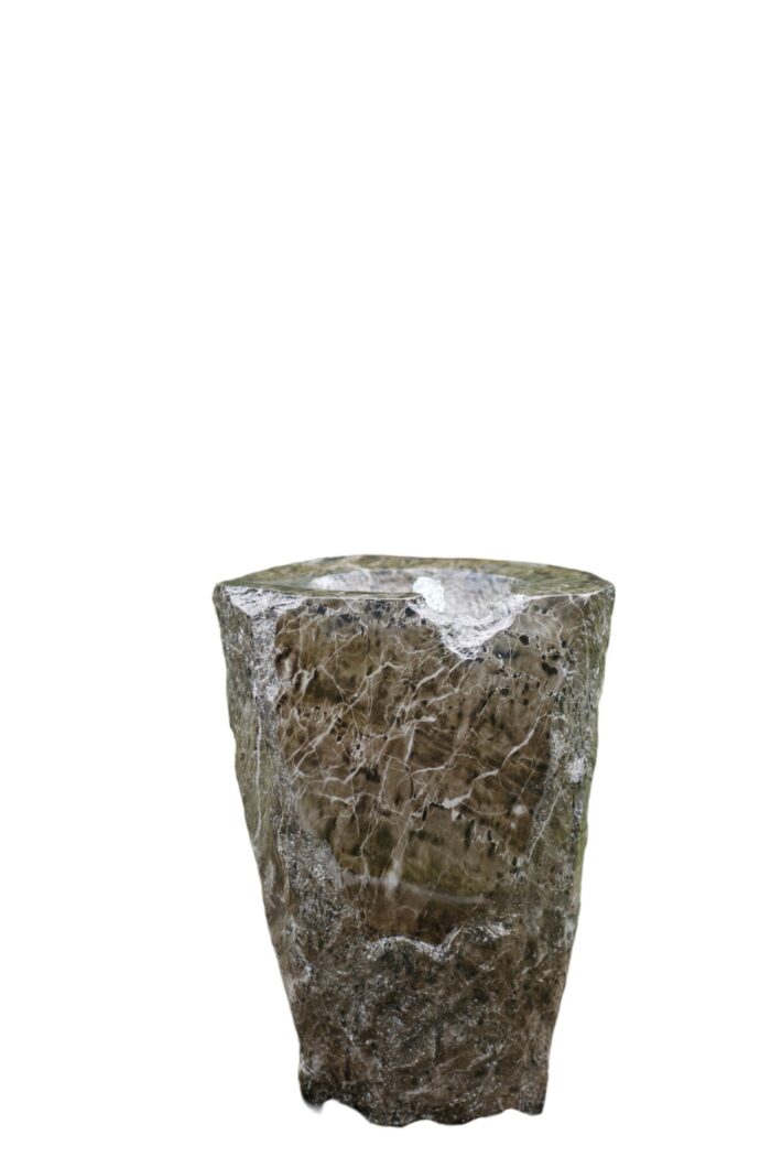Own Waterornament steen staand