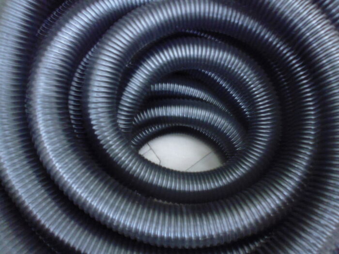 Warentuin mix Vijverslang spiraalvormig diameter 3,20 cm prijs per meter kleur groen – zwart